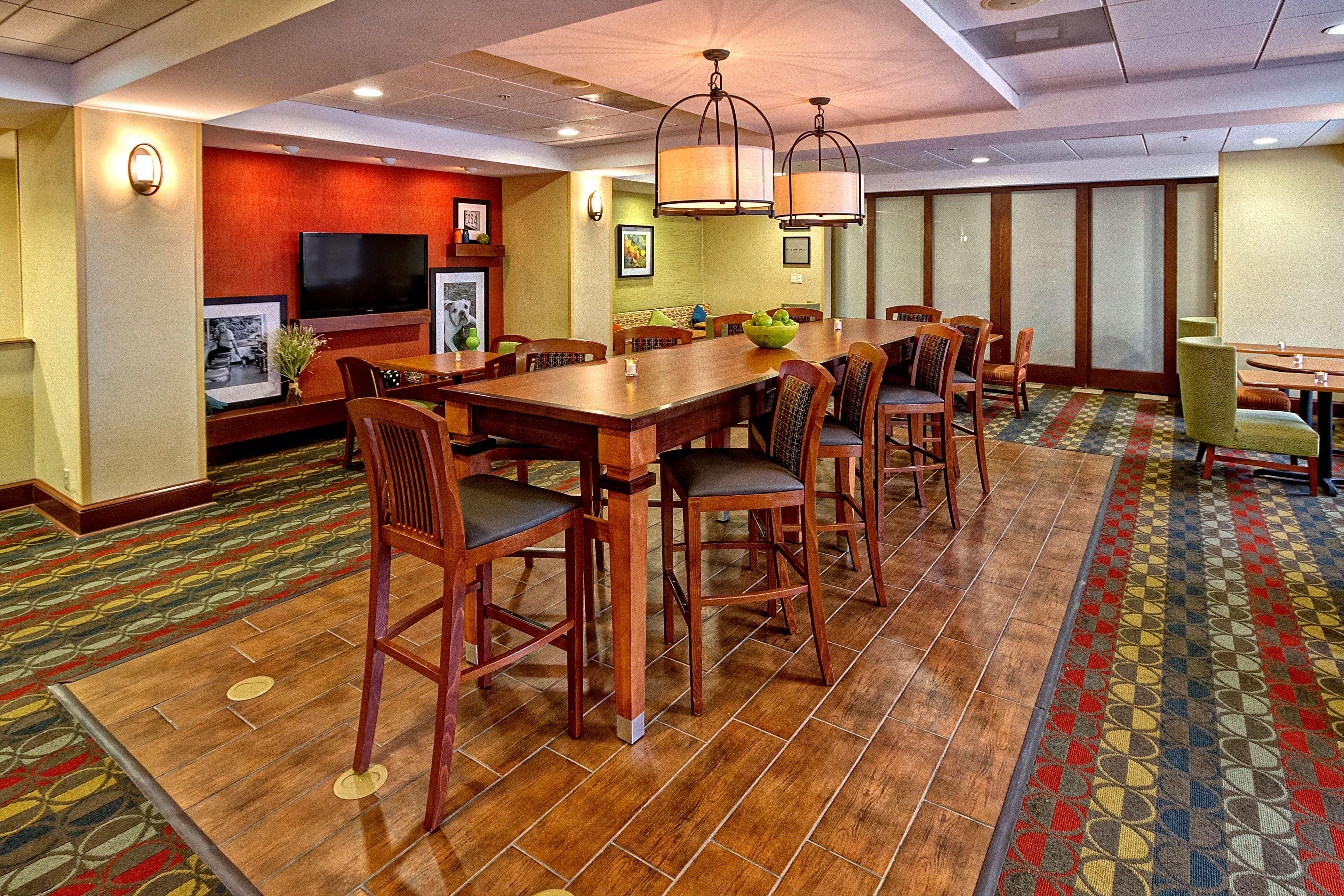 Hampton Inn Cleveland Zewnętrze zdjęcie